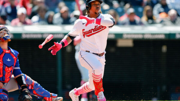 持他们一贯 持他们一贯