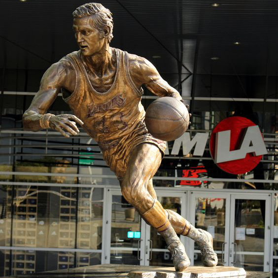 且具有縱深 且具有縱深